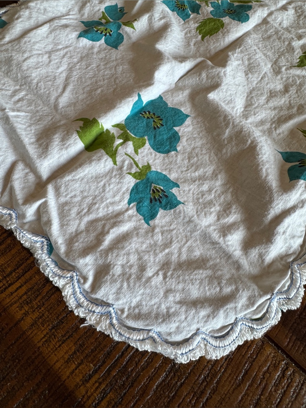 White Floral Embroidered Cotton Tablecloth with Teal Flowers
